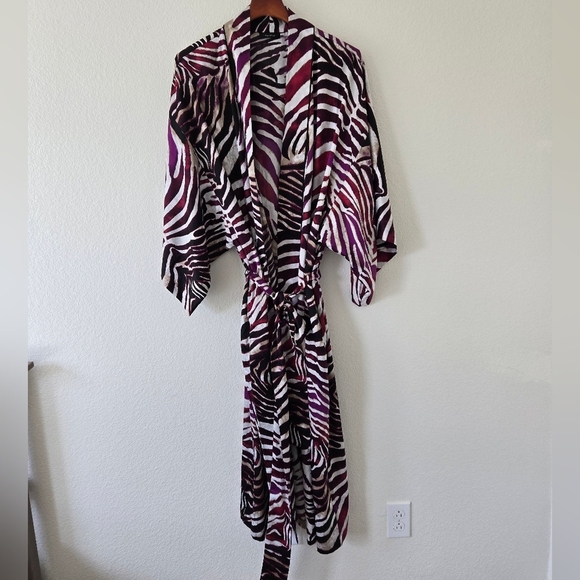 NATORI Kuma Long Robe Length  52" Bathrobe Kimono Sleeve Plus Size 2X - Picture 9 of 14